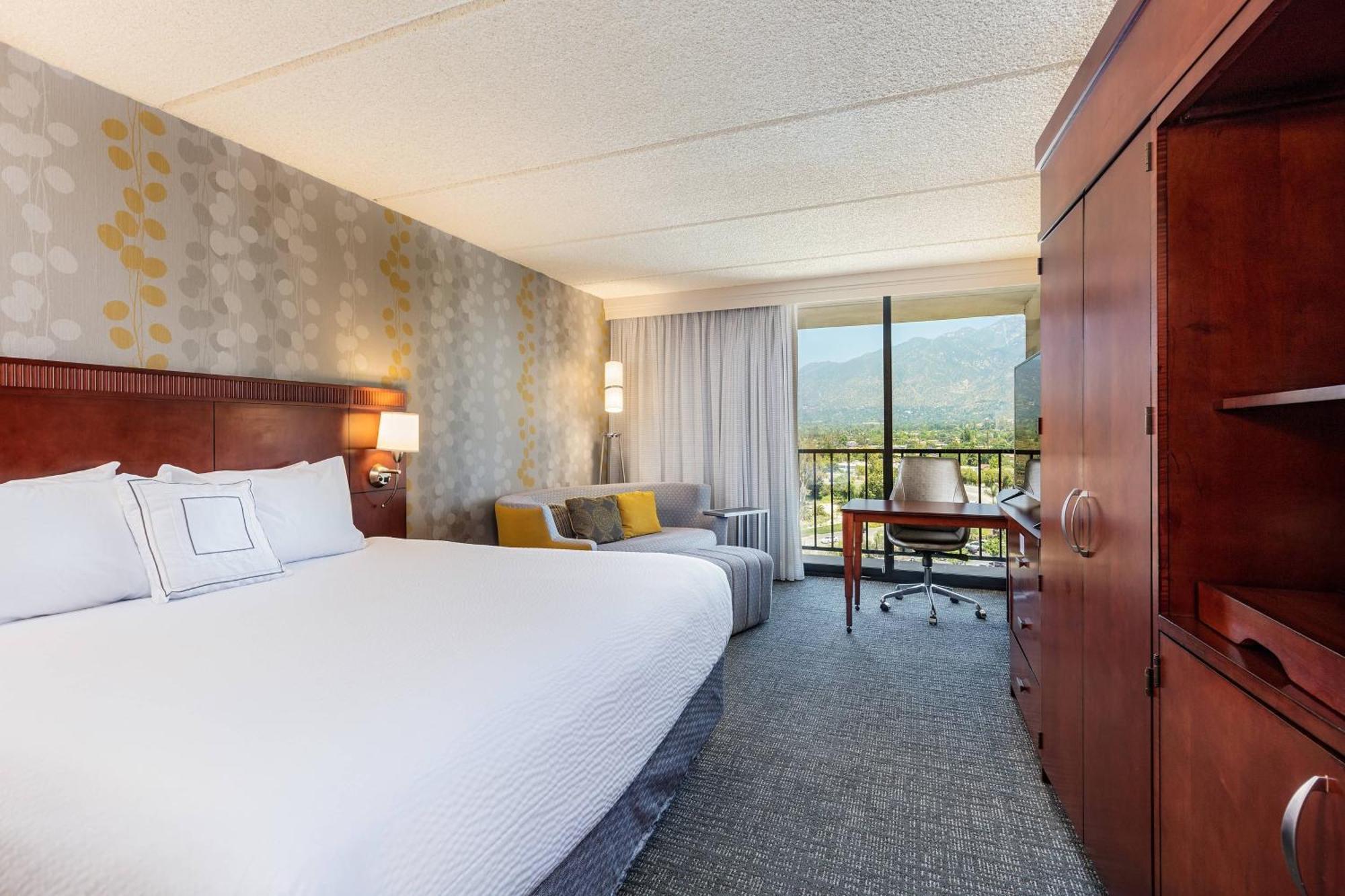 Courtyard By Marriott Los Angeles Pasadena/Monrovia Ngoại thất bức ảnh