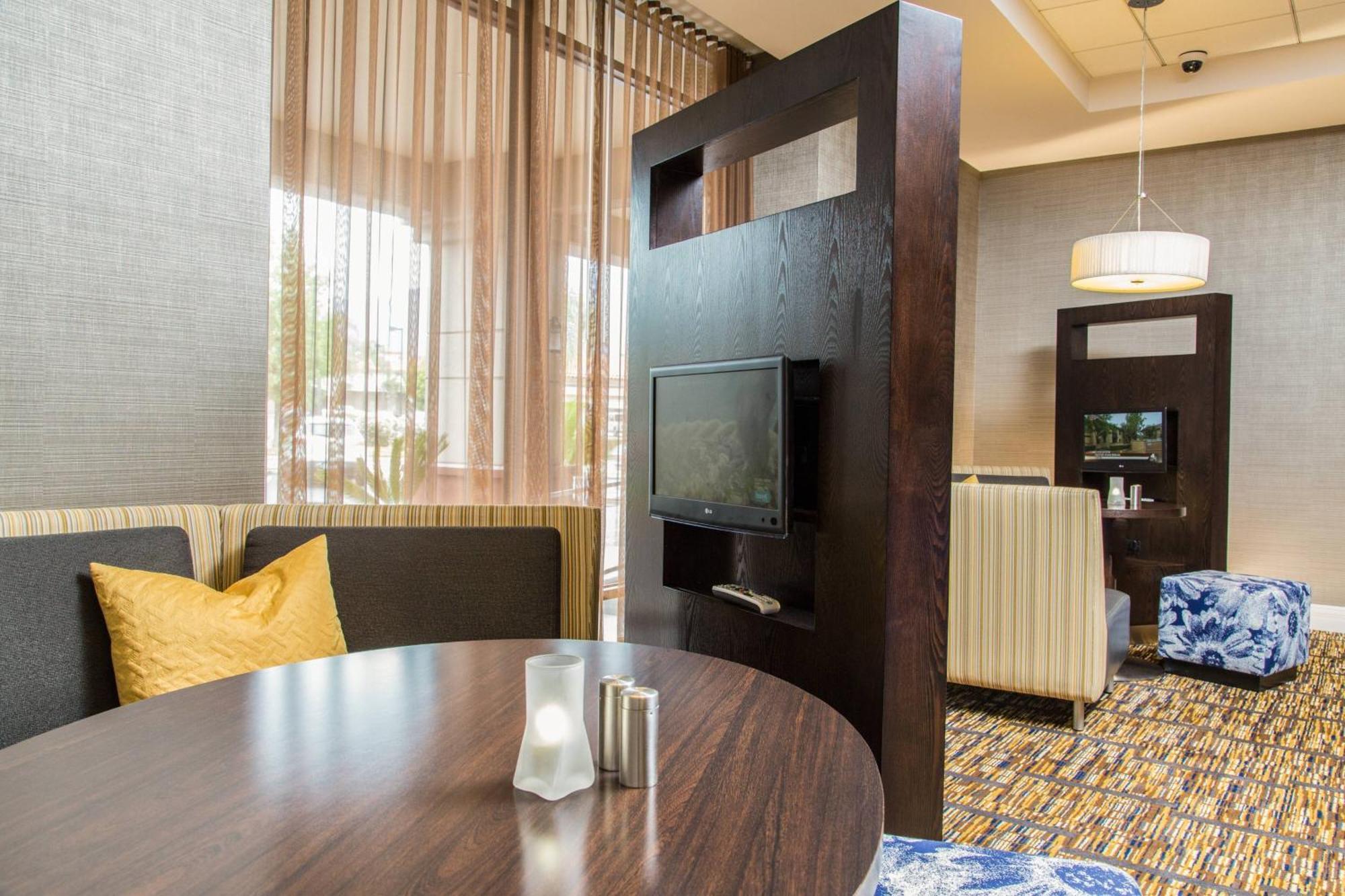 Courtyard By Marriott Los Angeles Pasadena/Monrovia Ngoại thất bức ảnh