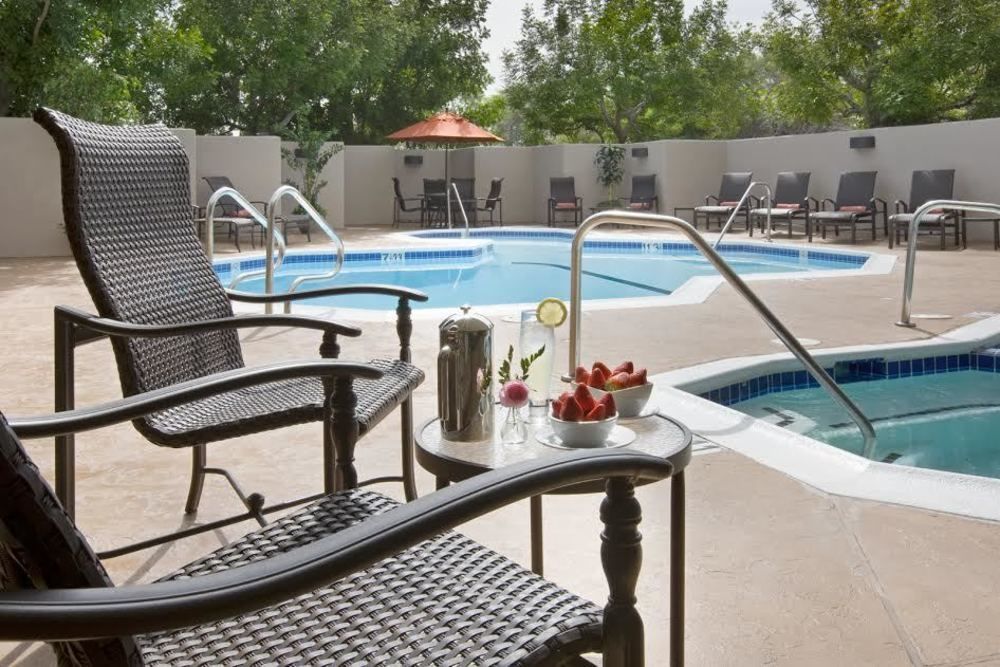 Courtyard By Marriott Los Angeles Pasadena/Monrovia Ngoại thất bức ảnh