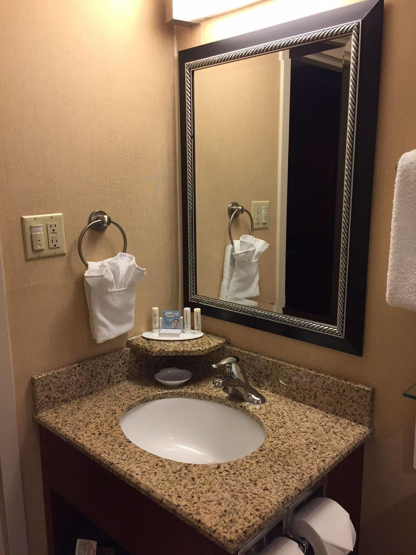 Courtyard By Marriott Los Angeles Pasadena/Monrovia Ngoại thất bức ảnh